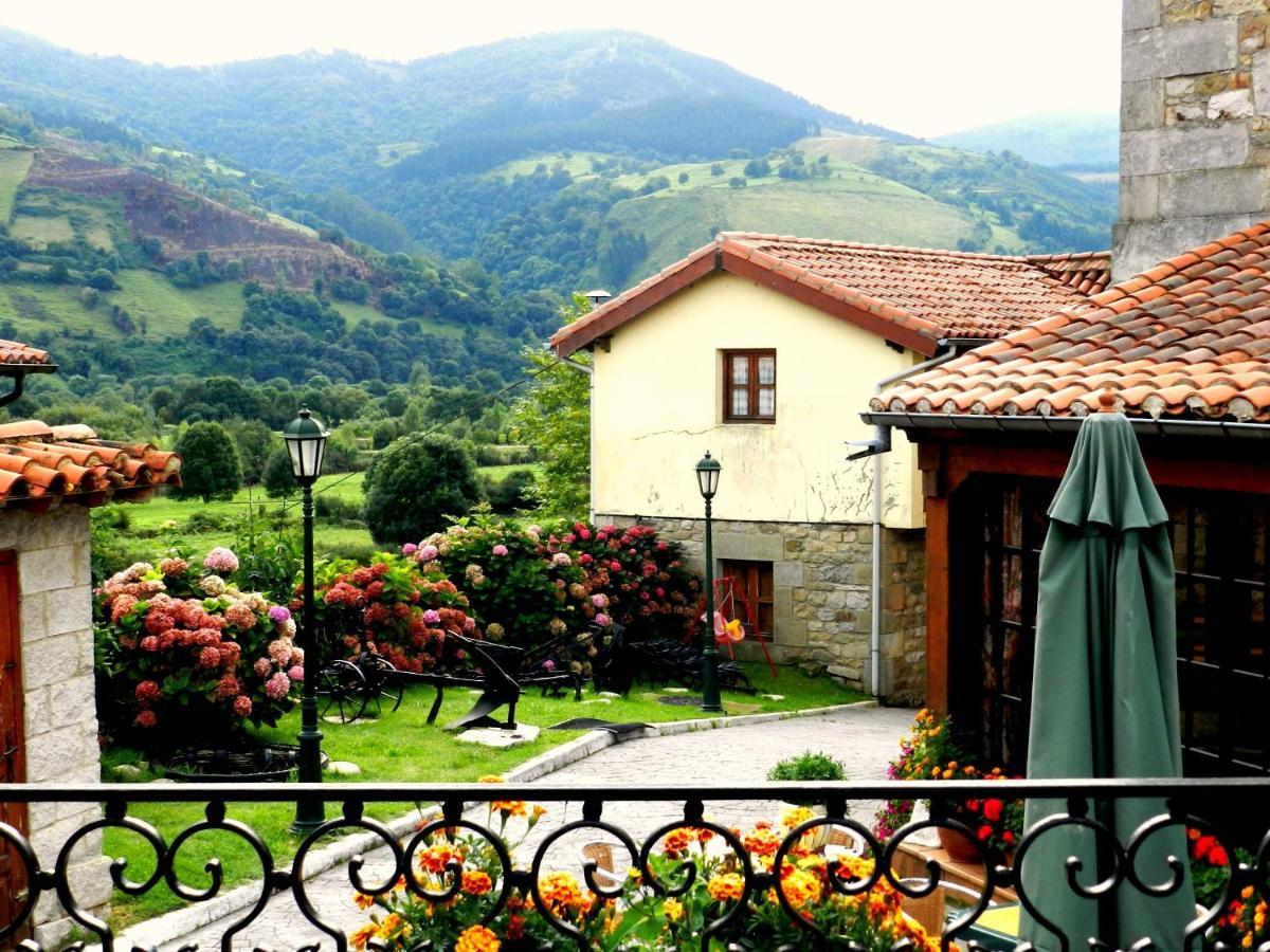 Hotel Posada Del Pas Ontaneda Kültér fotó