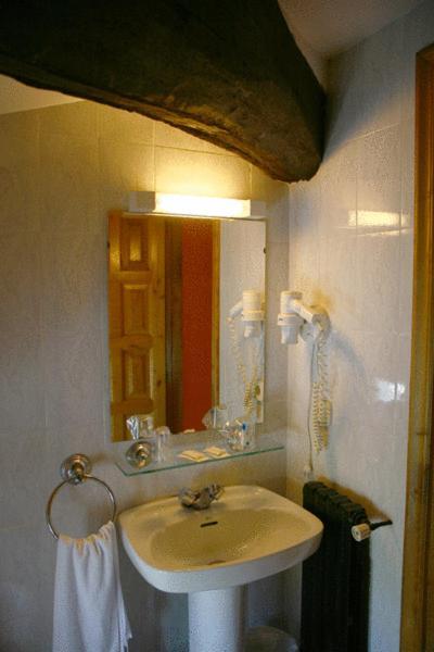 Hotel Posada Del Pas Ontaneda Kültér fotó